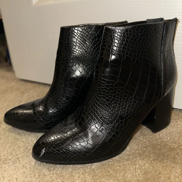 Black Crocodile Booties - Bundle and Save! - Picture 2 of 8